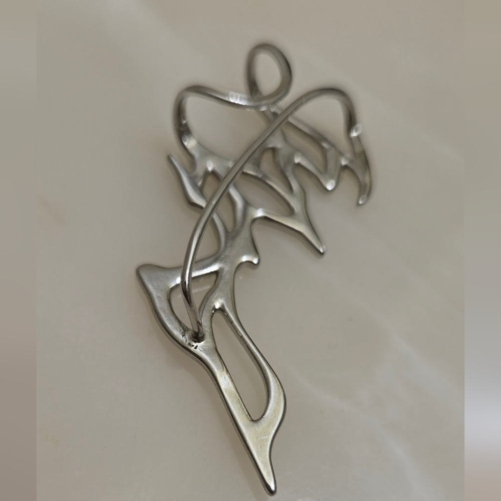 Stailess Steel Ear Cuff (Non Piercing) Unisex - Picture 3 of 4